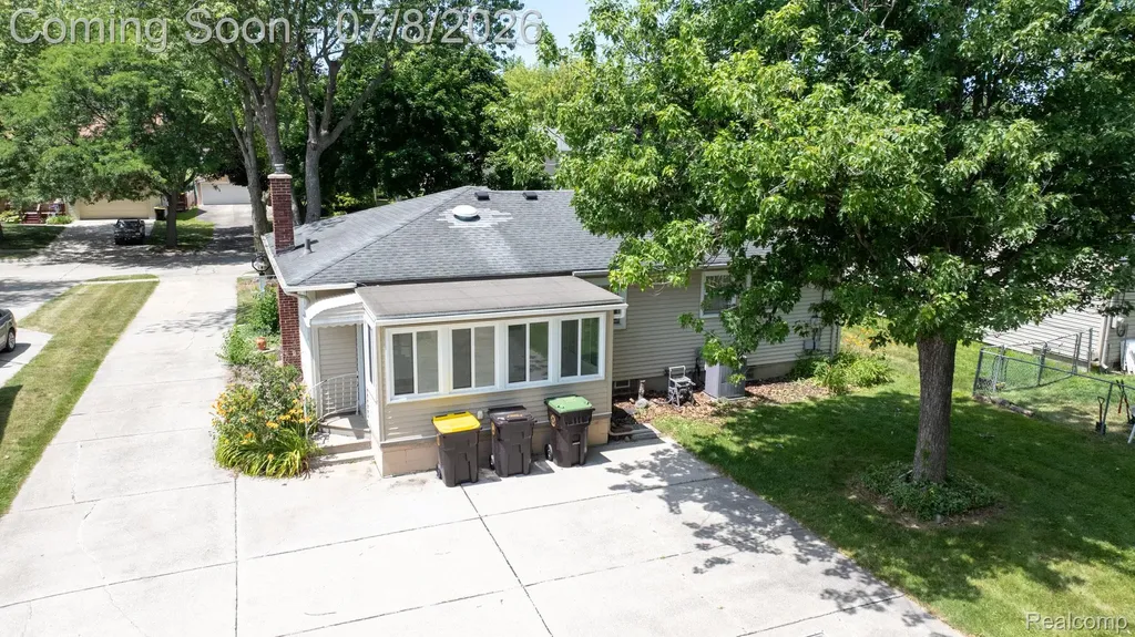 3321 Lafayette Drive Trenton City MI 48183