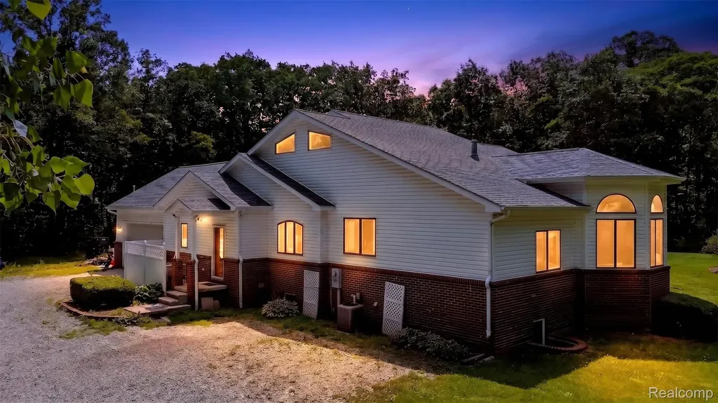1621 Preservation Lane St. Clair City MI 48079