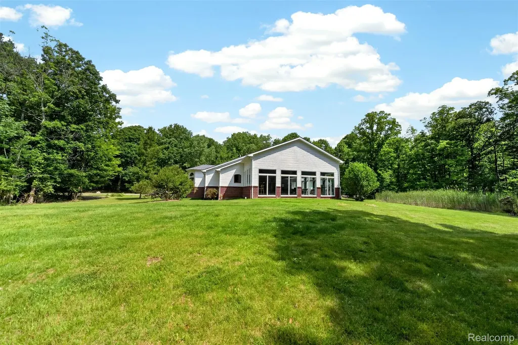 1621 Preservation Lane St. Clair City MI 48079