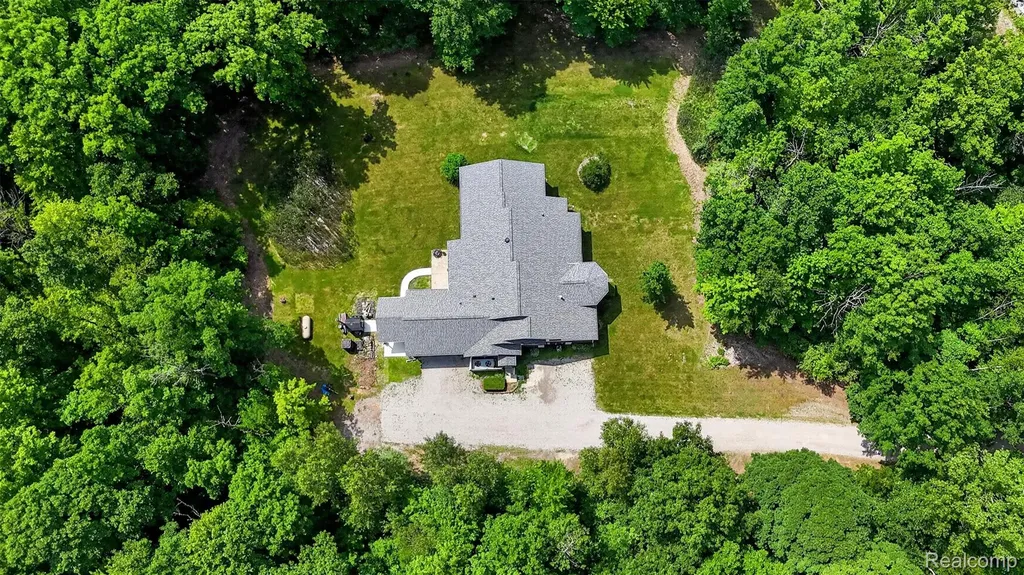 1621 Preservation Lane St. Clair City MI 48079