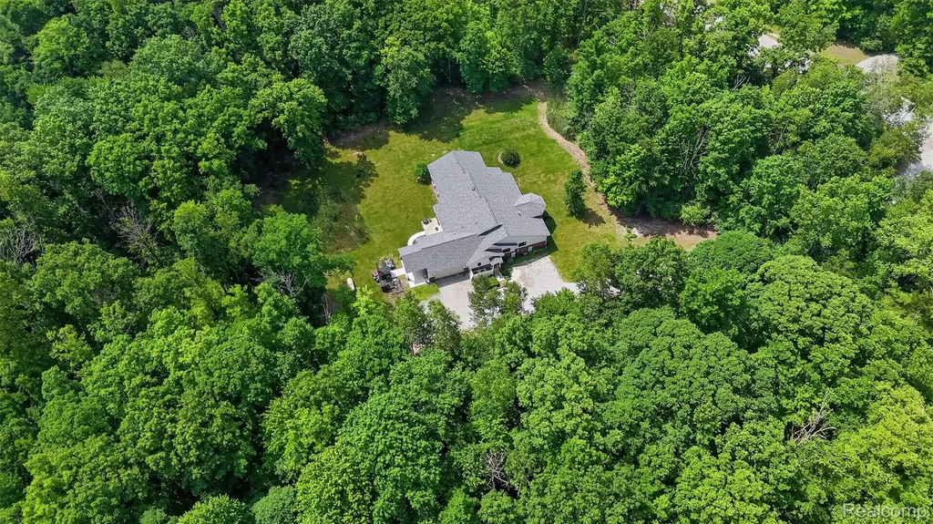 1621 Preservation Lane St. Clair City MI 48079