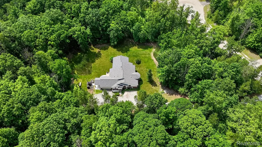 1621 Preservation Lane St. Clair City MI 48079