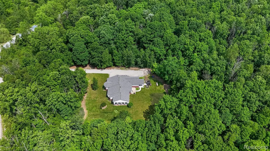 1621 Preservation Lane St. Clair City MI 48079