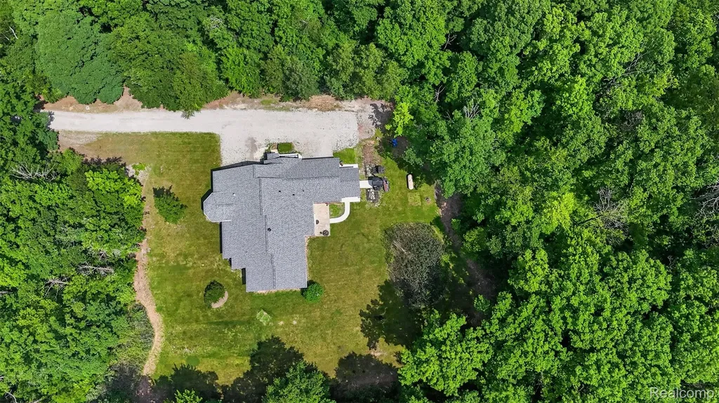 1621 Preservation Lane St. Clair City MI 48079