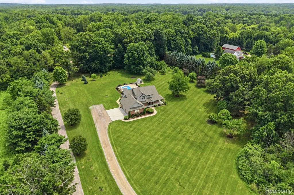 462 Gulley Road Oceola Township MI 48843