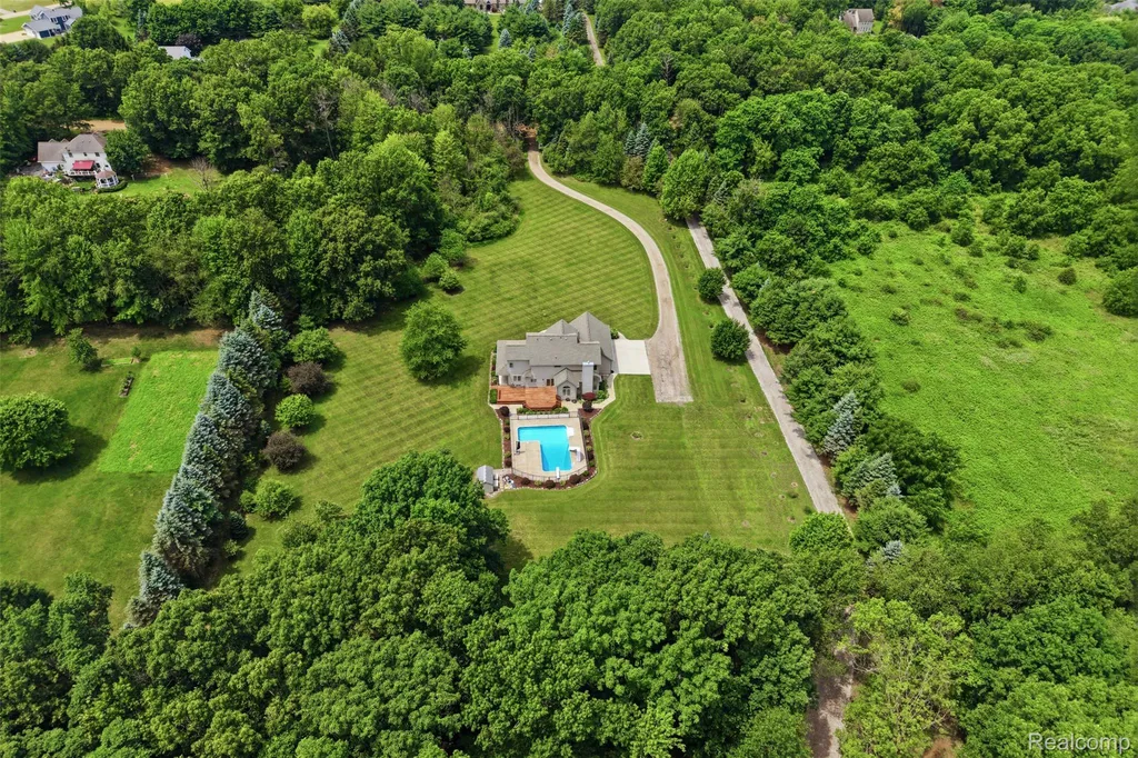 462 Gulley Road Oceola Township MI 48843