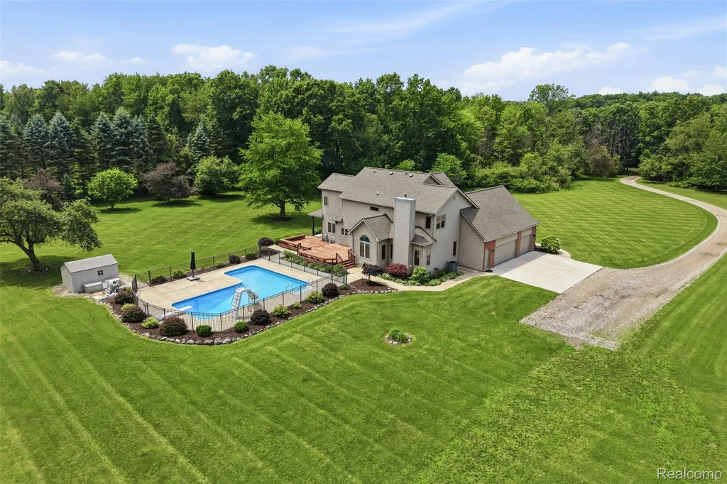 462 Gulley Road Oceola Township MI 48843