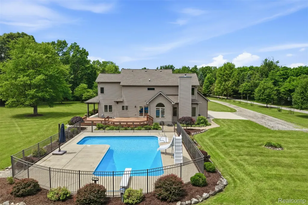462 Gulley Road Oceola Township MI 48843
