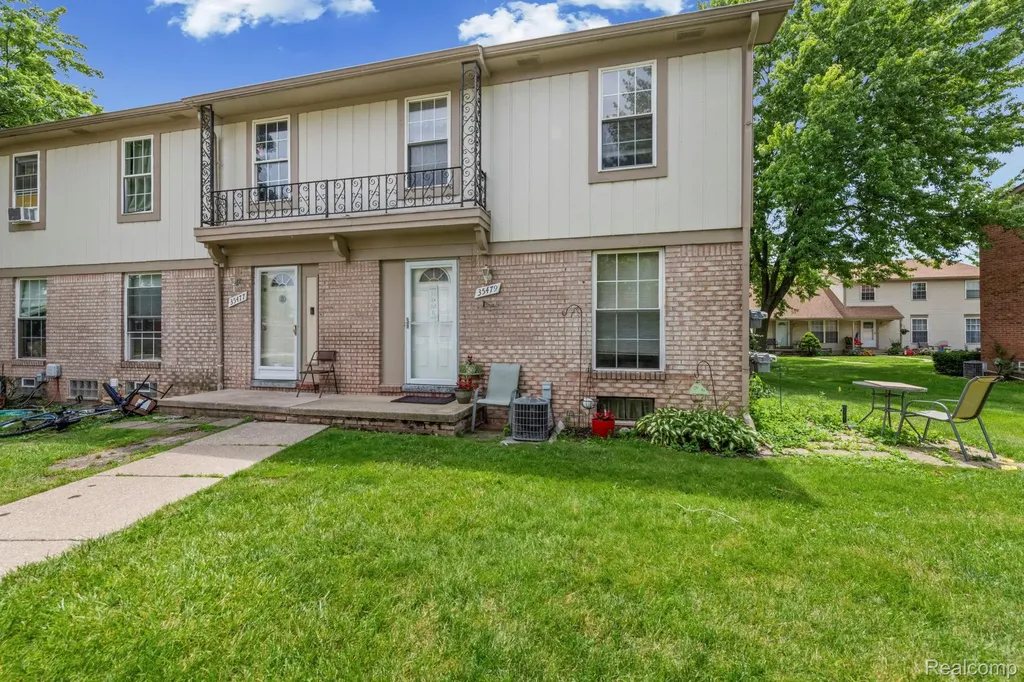 35479 Turner Drive Sterling Heights City MI 48312