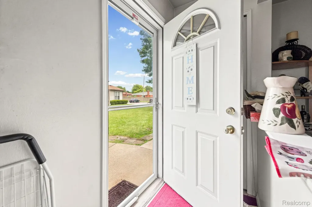 35479 Turner Drive Sterling Heights City MI 48312