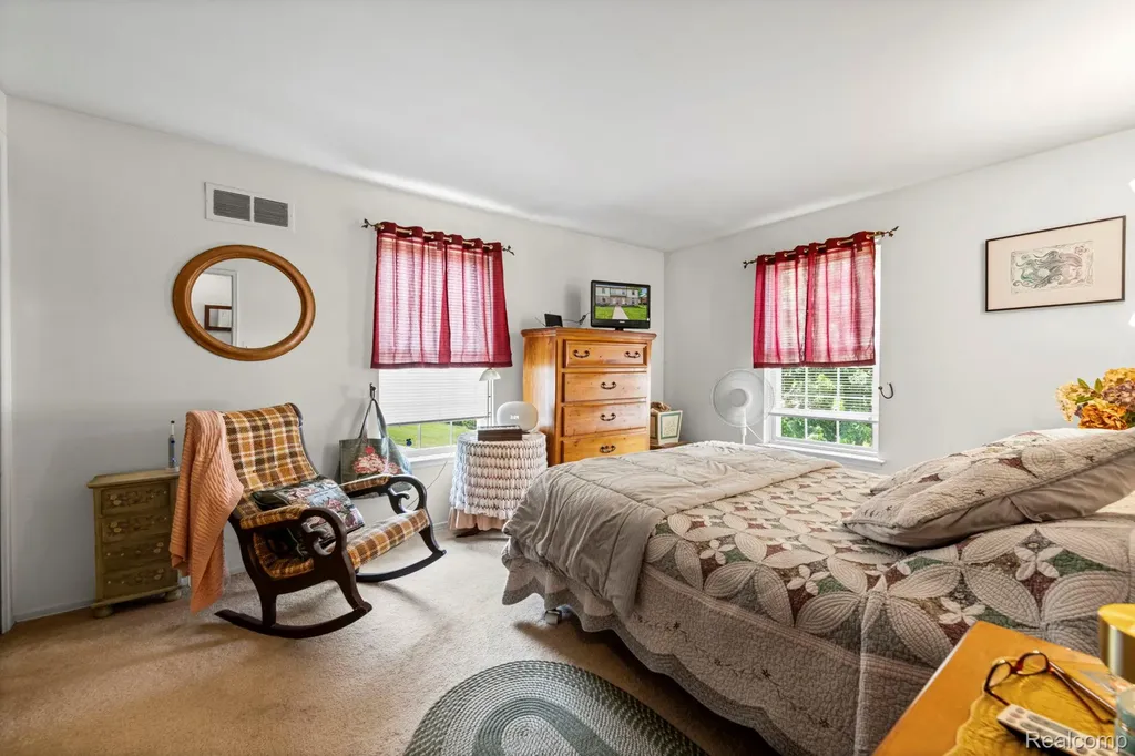 35479 Turner Drive Sterling Heights City MI 48312
