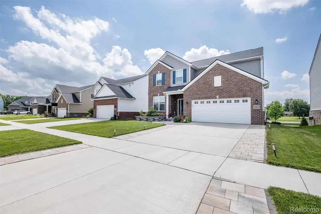20809 Gidran Drive Lyon Charter Township MI 48178