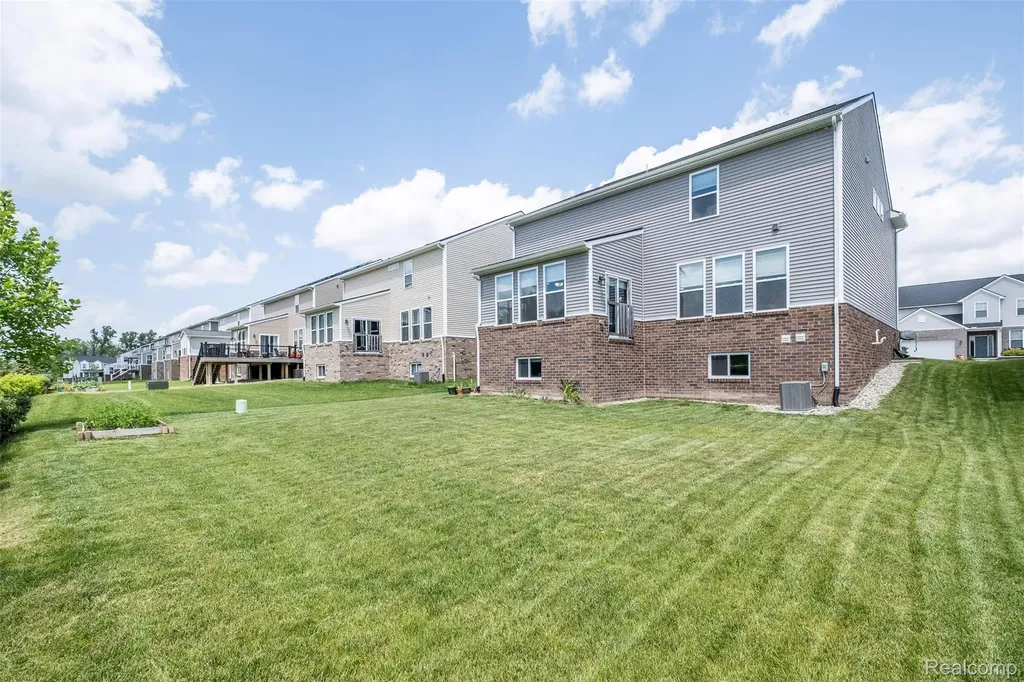 20809 Gidran Drive Lyon Charter Township MI 48178