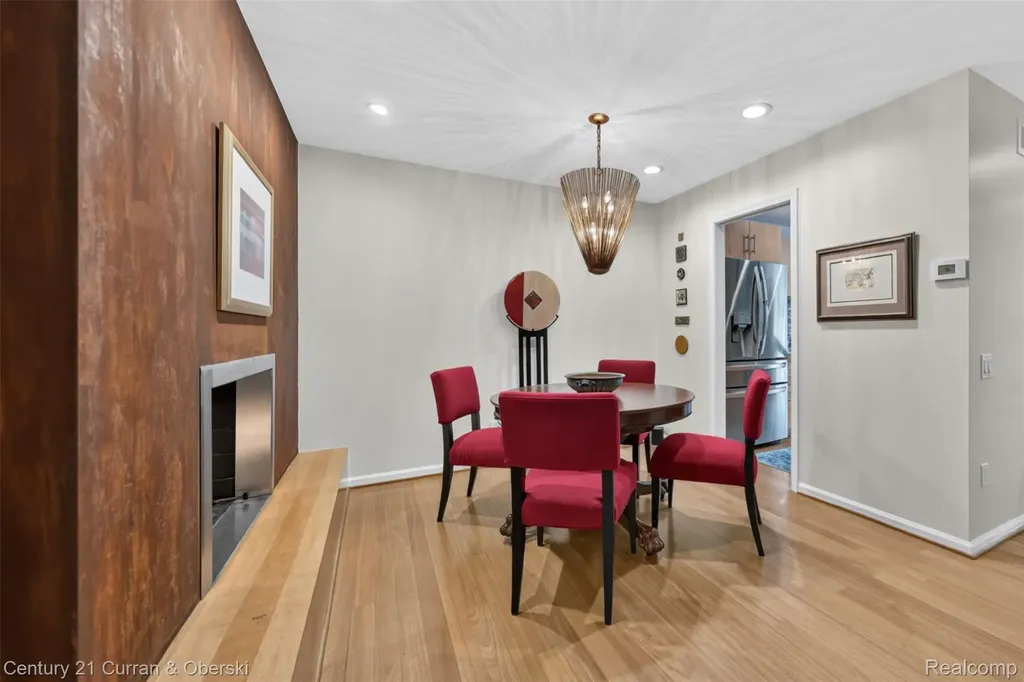 1148 Hillpointe Circle Bloomfield Charter Township MI 48304