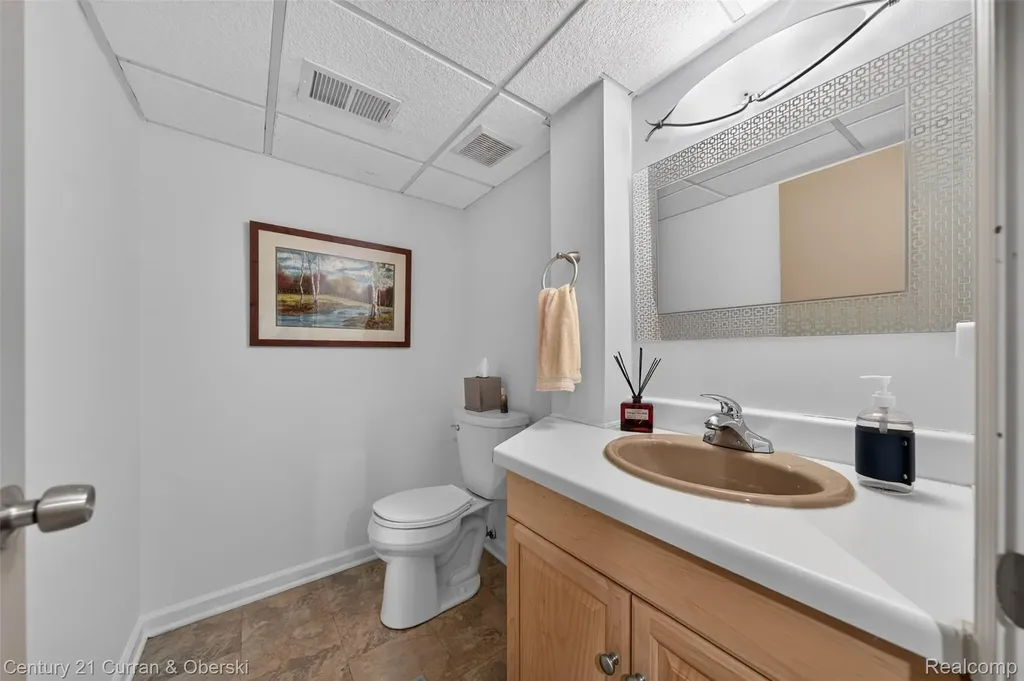 1148 Hillpointe Circle Bloomfield Charter Township MI 48304