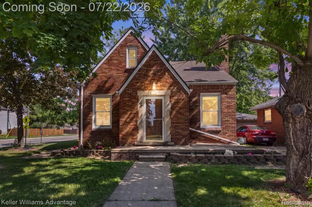 307 E Chesterfield Street Ferndale City MI 48220
