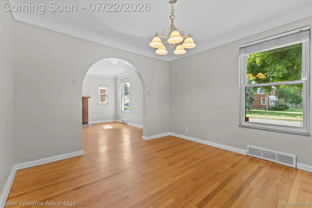 307 E Chesterfield Street Ferndale City MI 48220