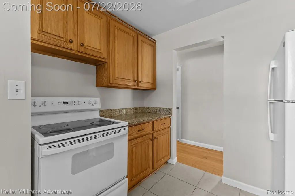 307 E Chesterfield Street Ferndale City MI 48220