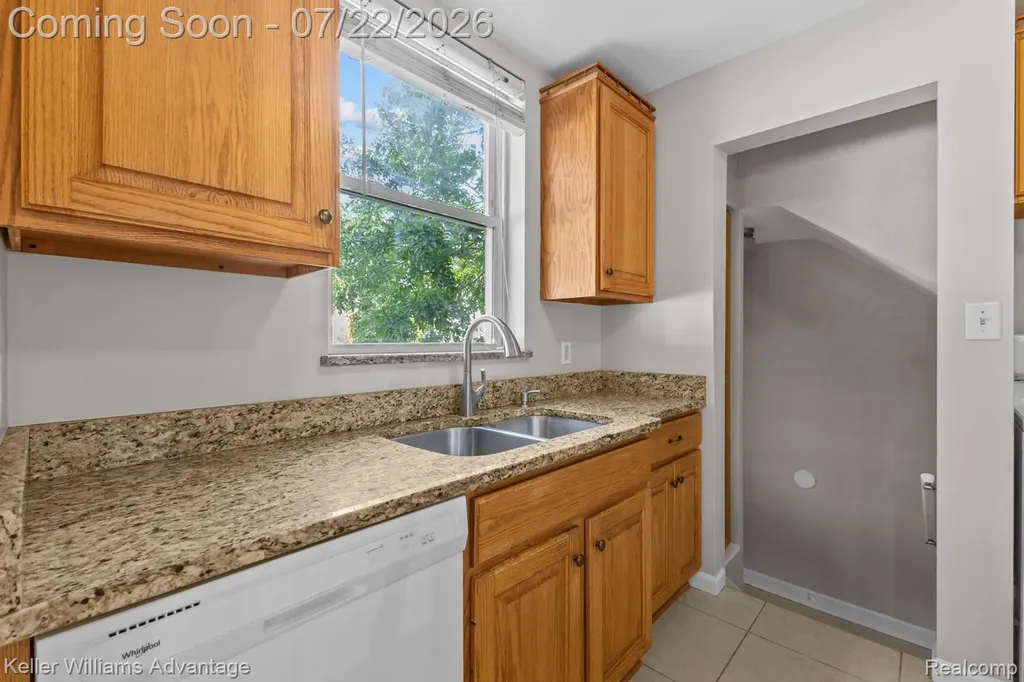 307 E Chesterfield Street Ferndale City MI 48220