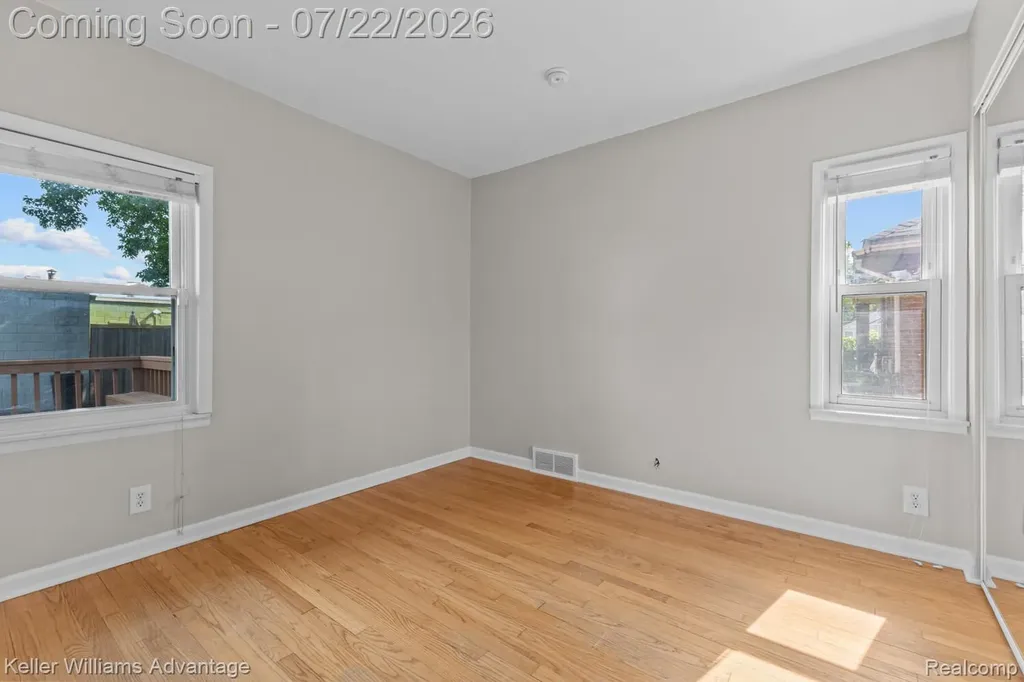 307 E Chesterfield Street Ferndale City MI 48220