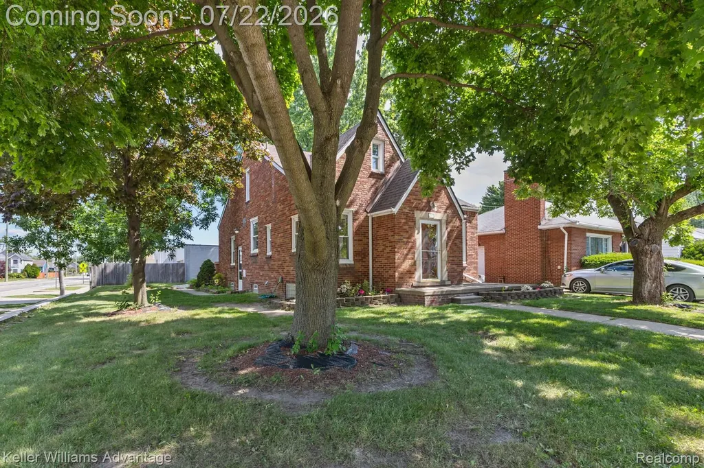 307 E Chesterfield Street Ferndale City MI 48220