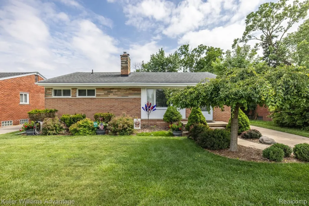 31731 Joy Road Westland City MI 48185