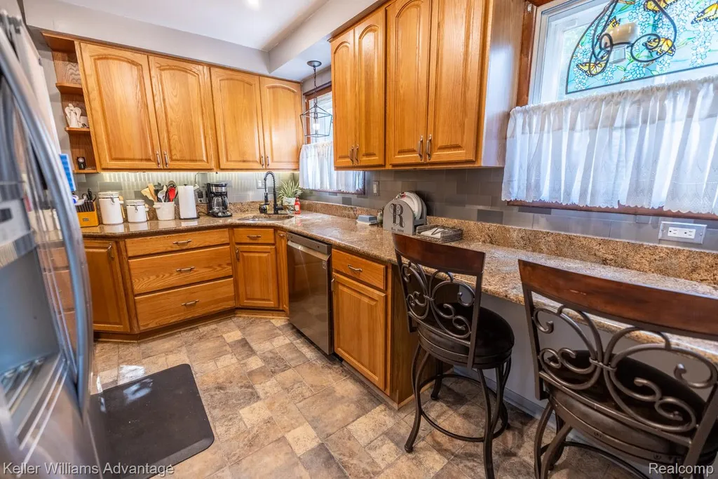 31731 Joy Road Westland City MI 48185