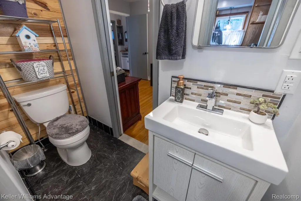 31731 Joy Road Westland City MI 48185