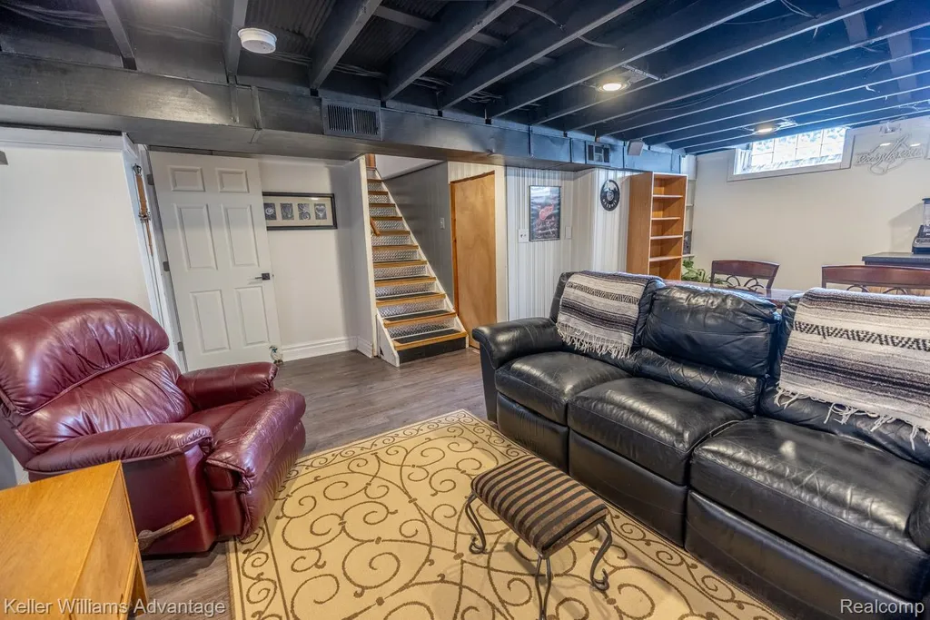 31731 Joy Road Westland City MI 48185