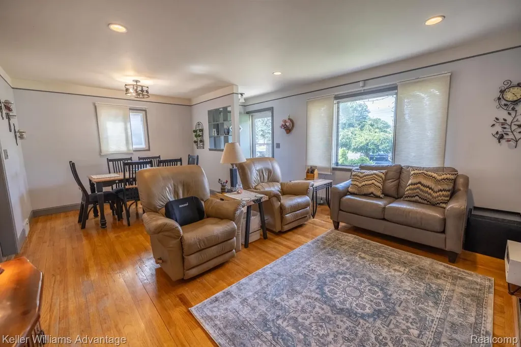 31731 Joy Road Westland City MI 48185