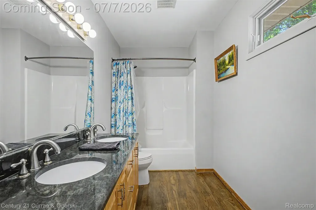 11349 Philway St Court Brighton Township MI 48114