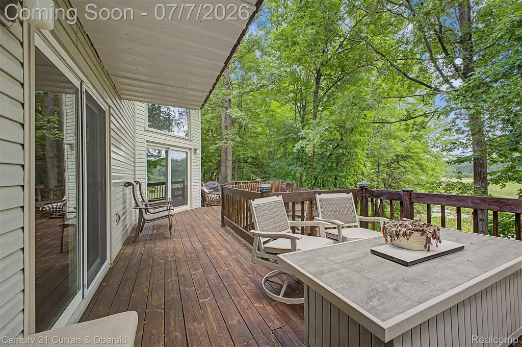 11349 Philway St Court Brighton Township MI 48114