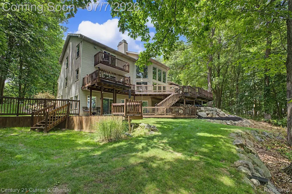 11349 Philway St Court Brighton Township MI 48114