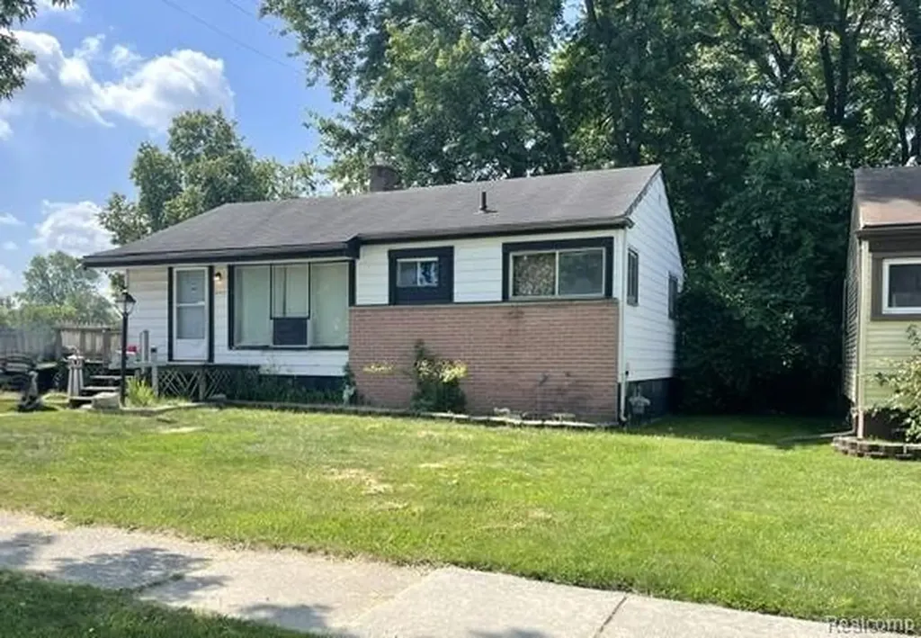 31415 Glen Street Westland City MI 48186