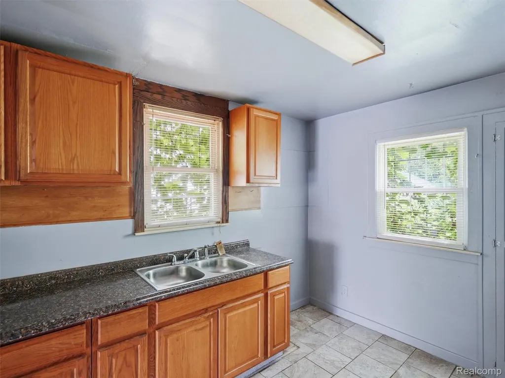 15094 Sorrento Street Detroit City MI 48227