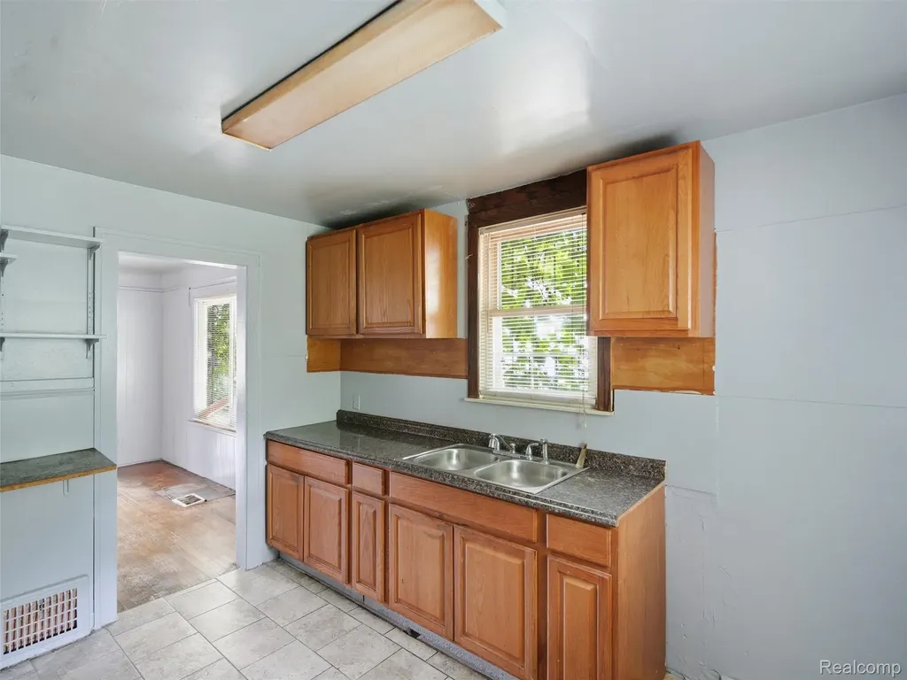 15094 Sorrento Street Detroit City MI 48227