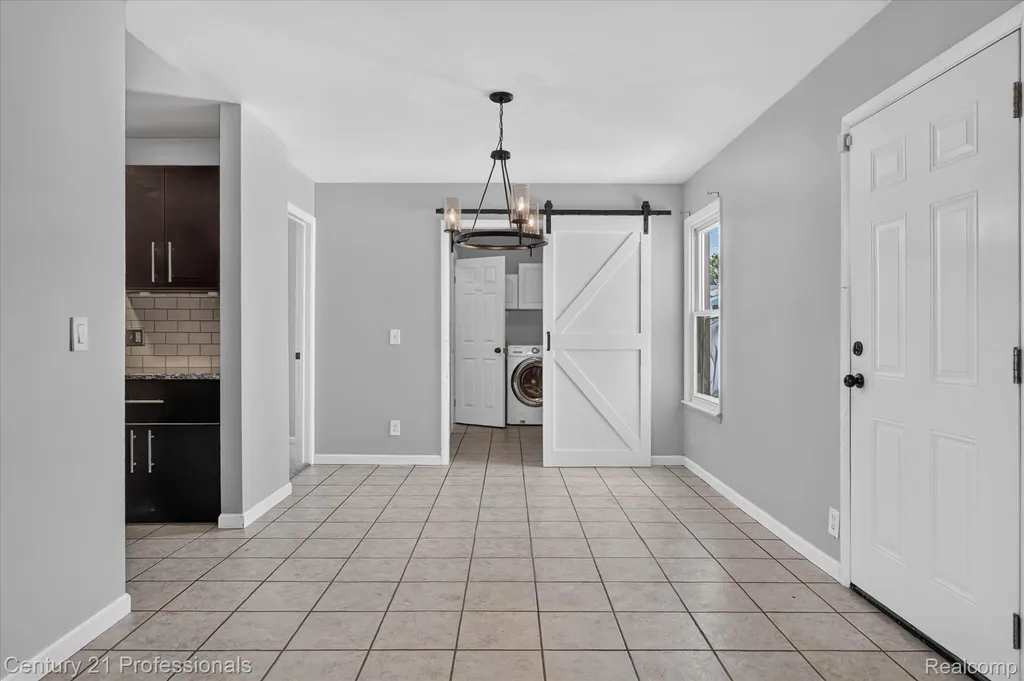 648 Newport Road Frenchtown Township MI 48117