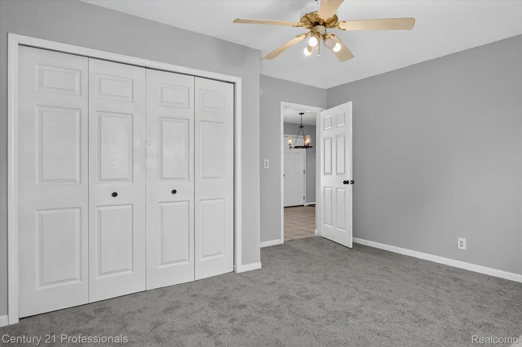648 Newport Road Frenchtown Township MI 48117