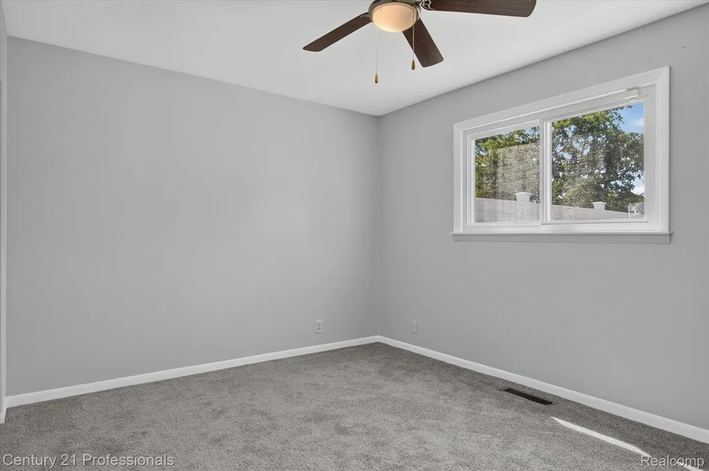 648 Newport Road Frenchtown Township MI 48117