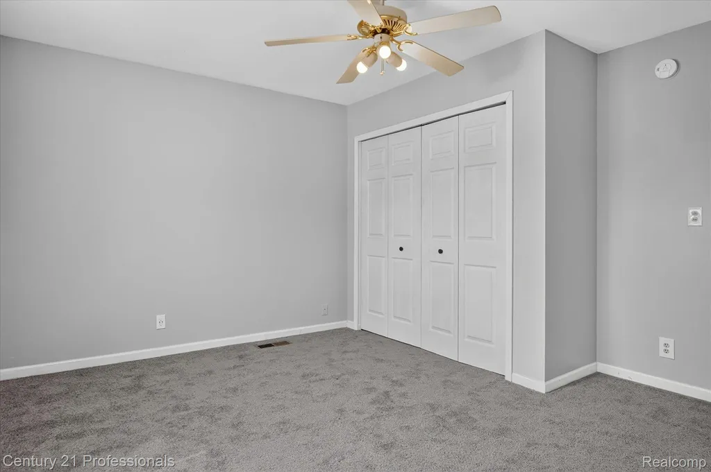 648 Newport Road Frenchtown Township MI 48117