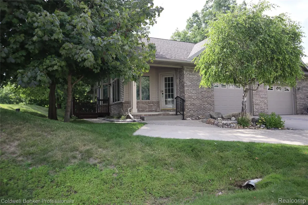 13368 Julie Anne Court Fenton Charter Township MI 48430