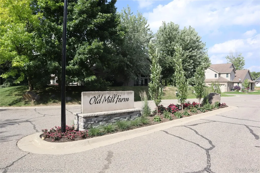 13368 Julie Anne Court Fenton Charter Township MI 48430