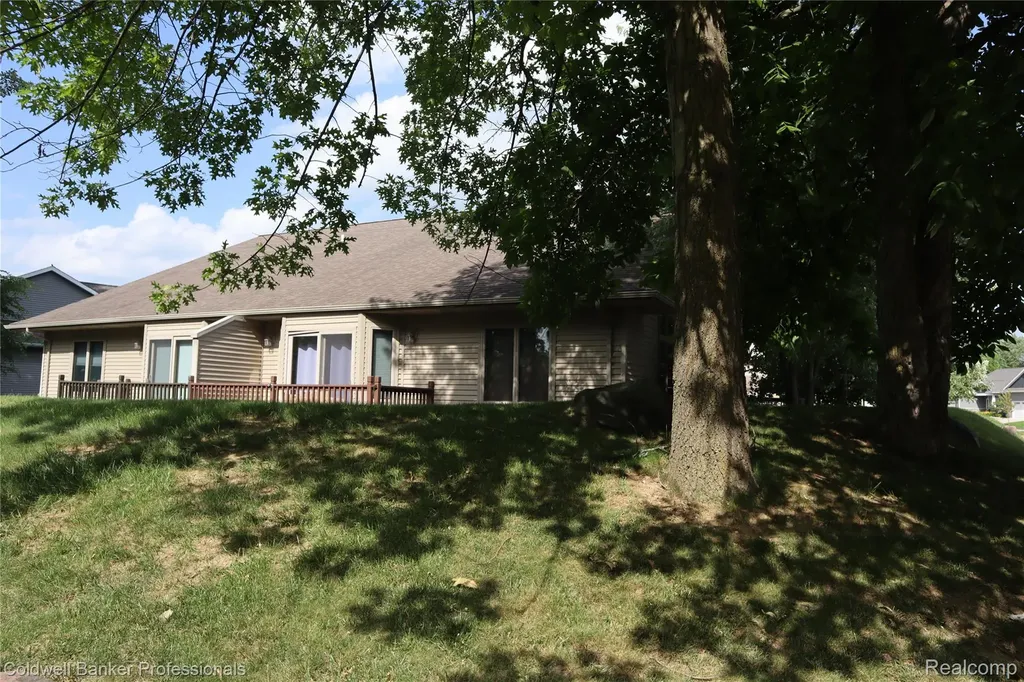 13368 Julie Anne Court Fenton Charter Township MI 48430