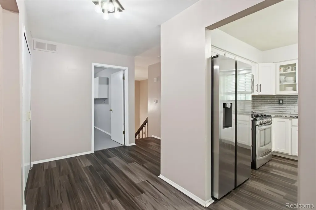 37091 Kirkshire Court Farmington Hills City MI 48331