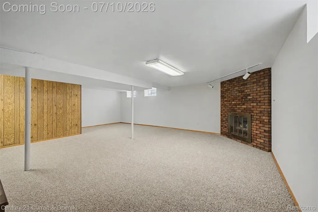 542 Central Street Inkster City MI 48141