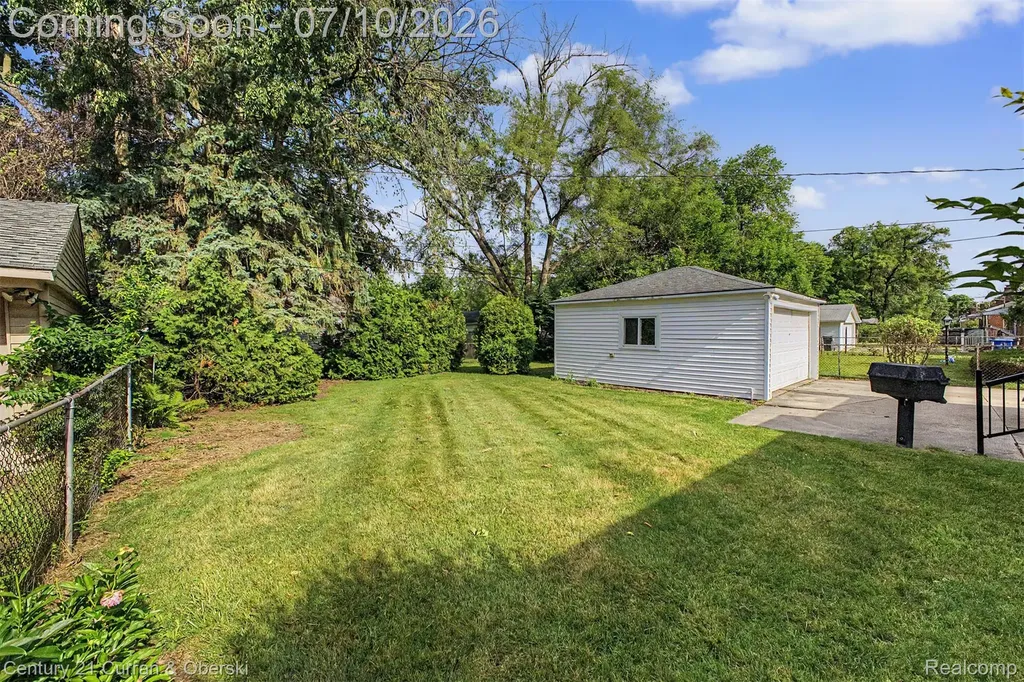 542 Central Street Inkster City MI 48141