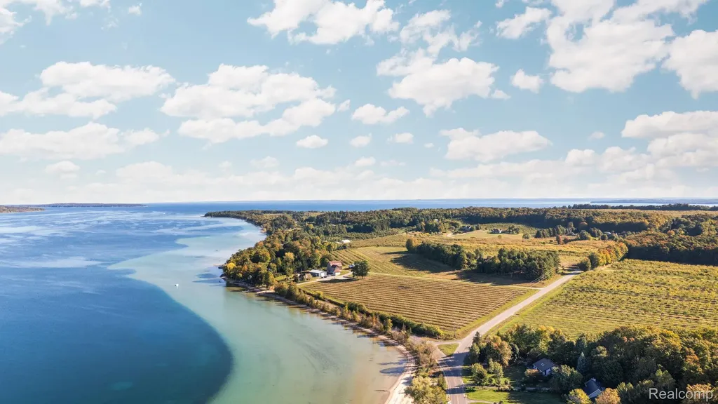 Parcel 8 Cherry Beach Court Suttons Bay Township MI 49682