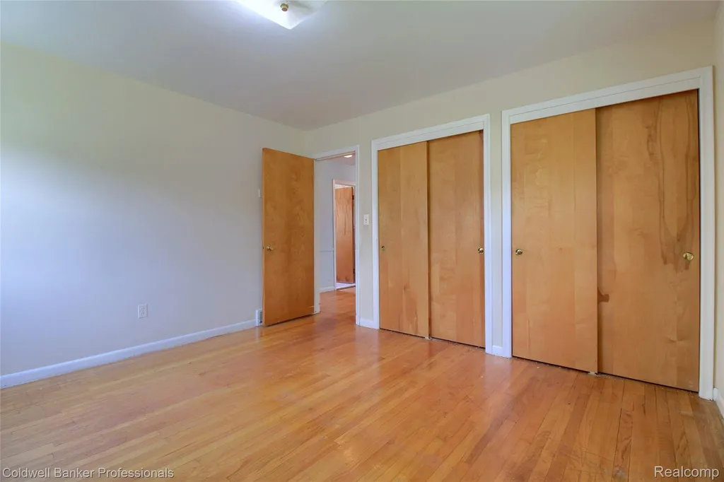 29464 Linda Street Livonia City MI 48154