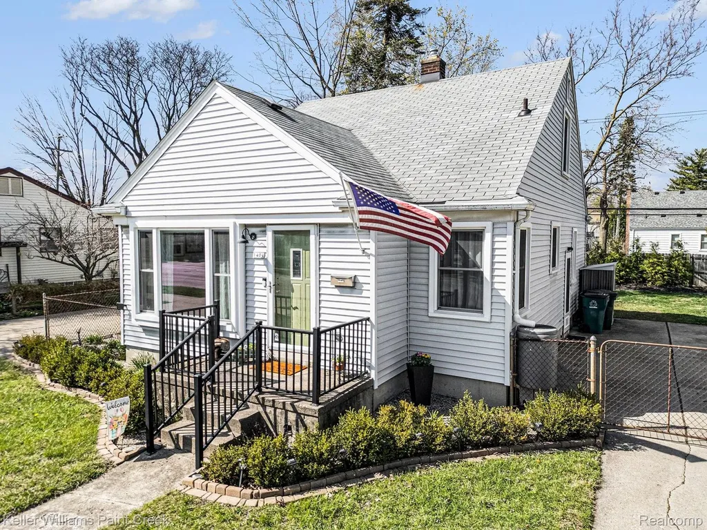 1404 11 Mile Berkley City MI 48072