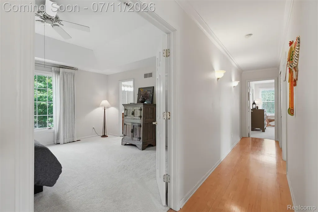 34555 Quaker Valley Road Farmington Hills City MI 48331